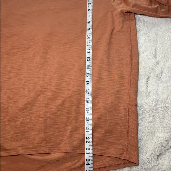 Lululemon Back in Action Long Sleeve Shirt NWOT - Picture 8 of 11